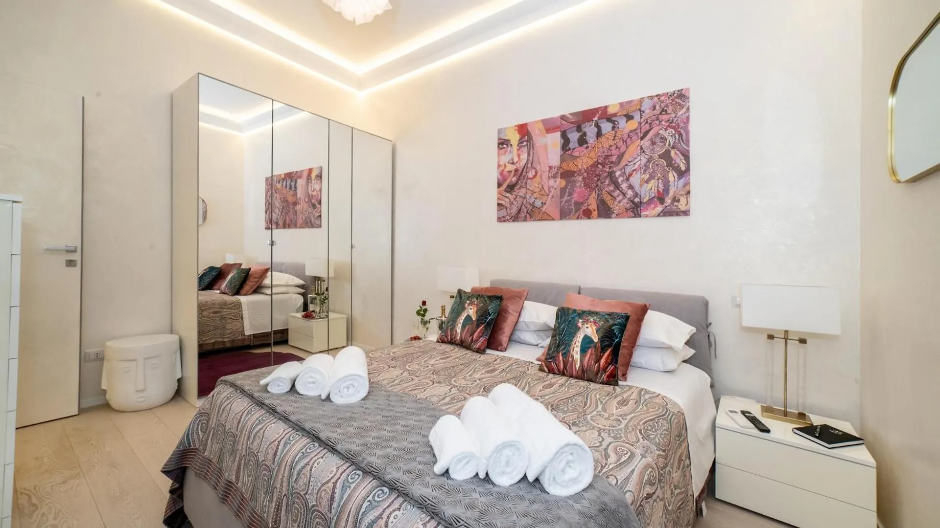Enjoy Colosseum Apartment Roma 0*,